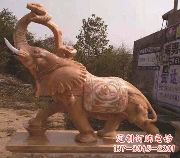 安徽鼻卷如意的大象石雕