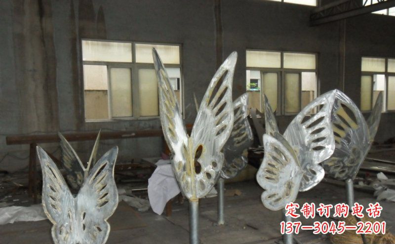 安徽不锈钢彩色蝴蝶景观雕塑——美丽色彩装点美景