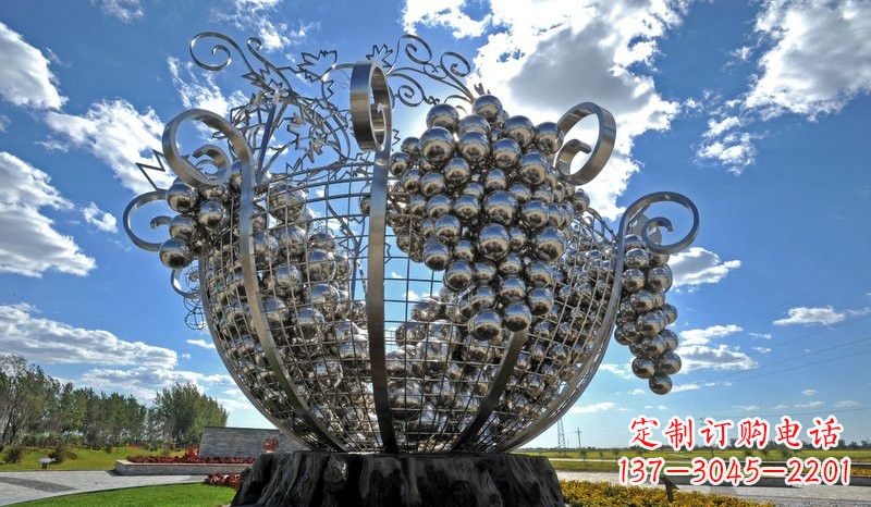 安徽不锈钢葡萄雕塑——城市的艺术之美