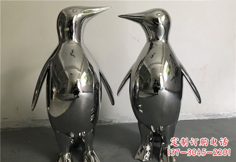 安徽企鹅雕塑以不锈钢赋予生命