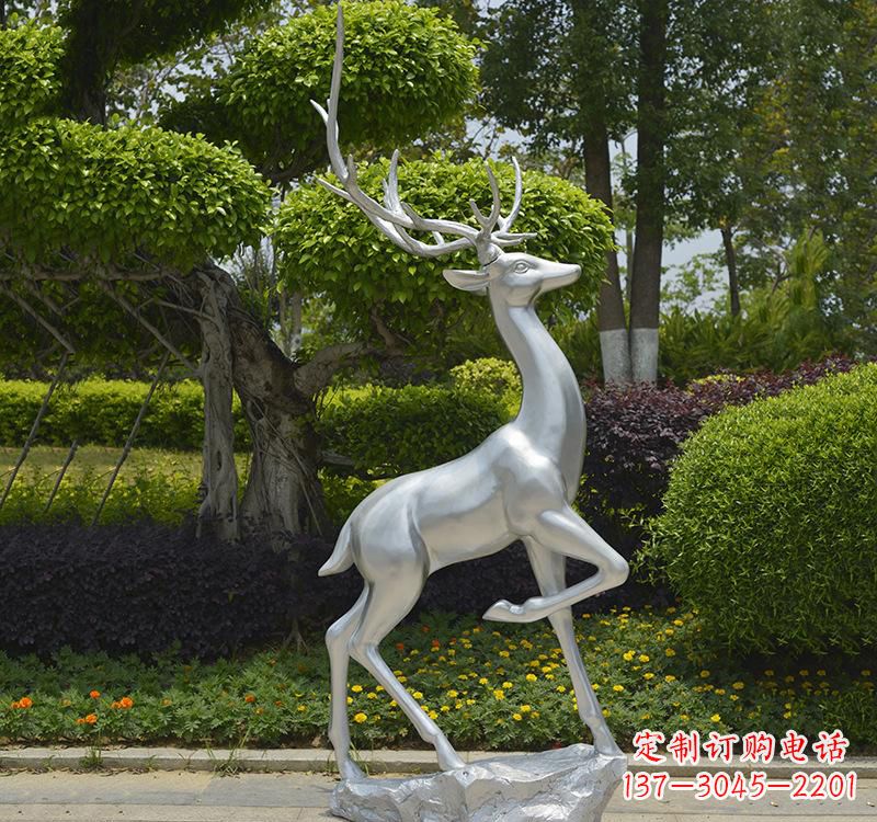 安徽不锈钢梅花鹿雕塑艺术与自然的完美结合