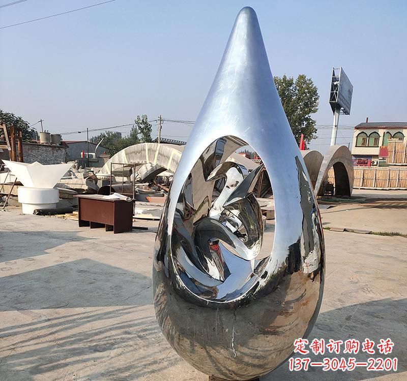 安徽不锈钢大水滴雕塑一座极致简约的艺术作品