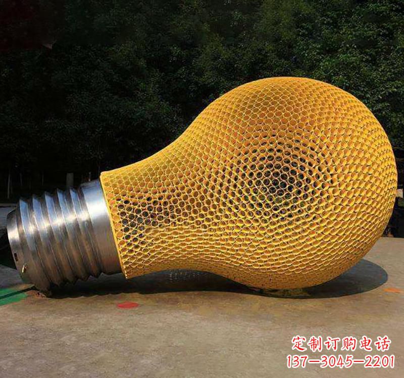 安徽不锈钢灯泡雕塑点亮小区景观