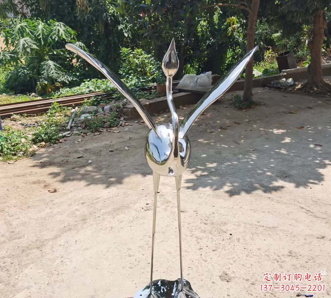 安徽不锈钢仙鹤雕塑——传承灵动之美