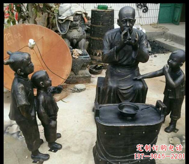 安徽糖果街上的铜雕精灵