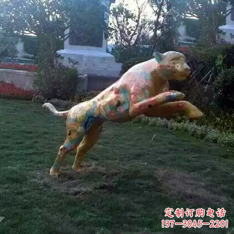 安徽豹子玻璃钢雕塑——精美动物摆件