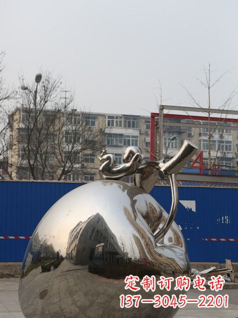 安徽城市中的苹果雕塑