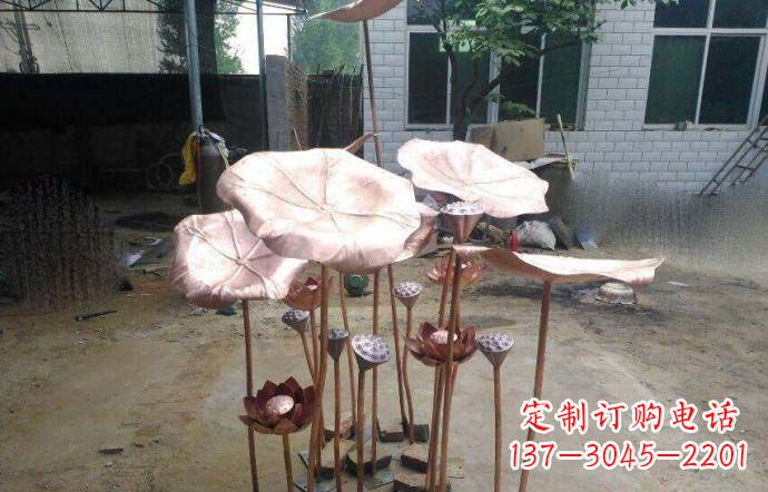 安徽锻铜荷叶雕塑