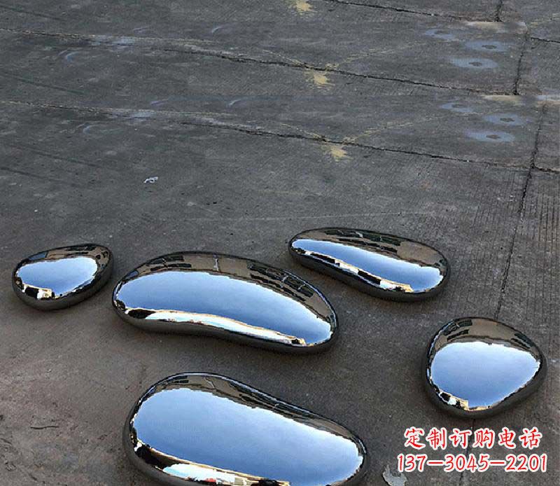 安徽不锈钢水滴景观雕塑美轮美奂，营造自然灵动