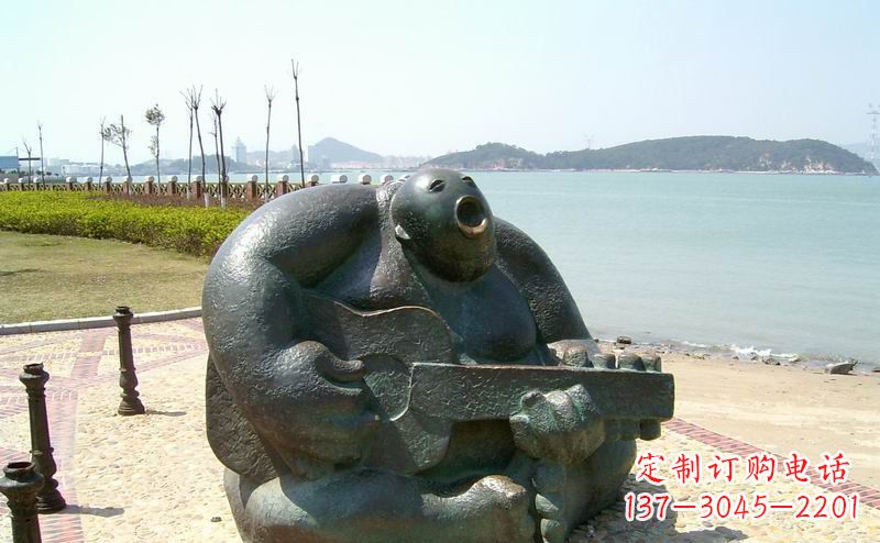 安徽音乐驻足,公园弹吉他铜雕