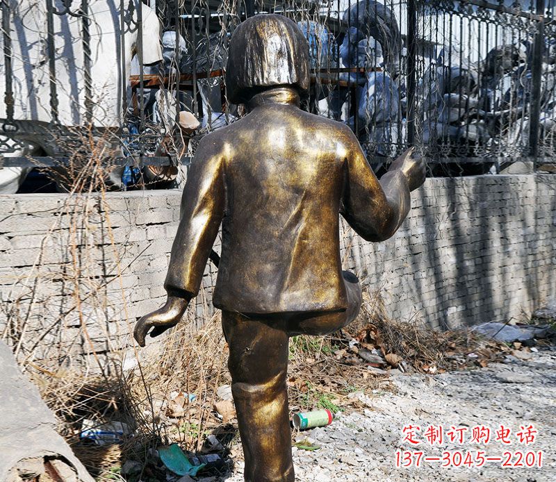 安徽纯正艺术——公园小女孩踢毽子铜雕