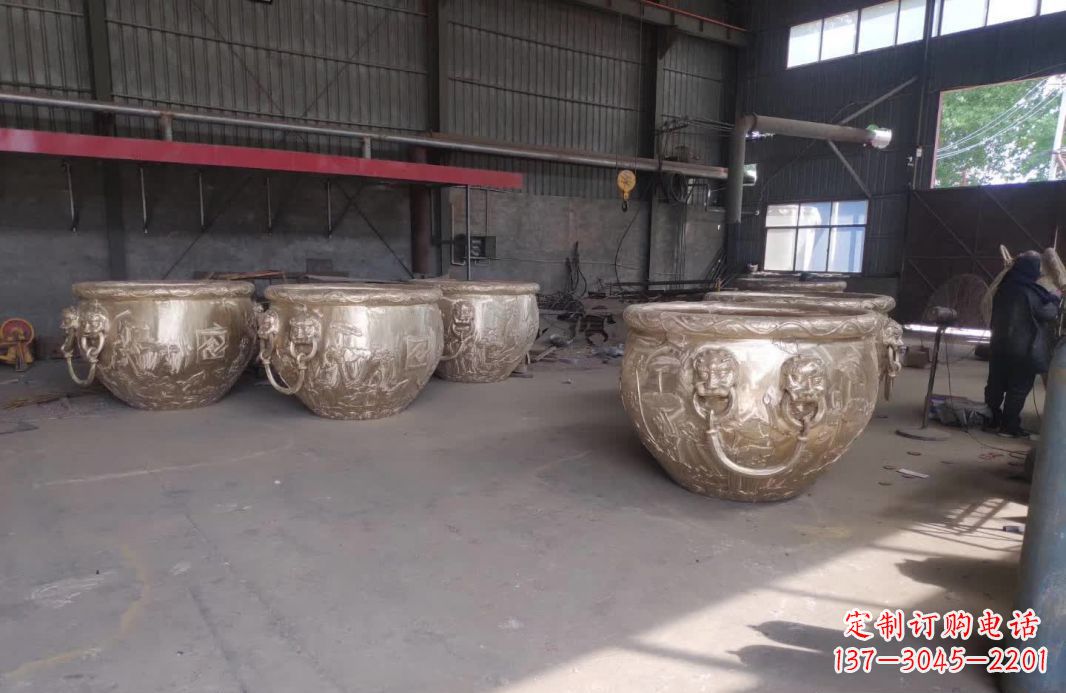 安徽寺庙水缸铜雕塑