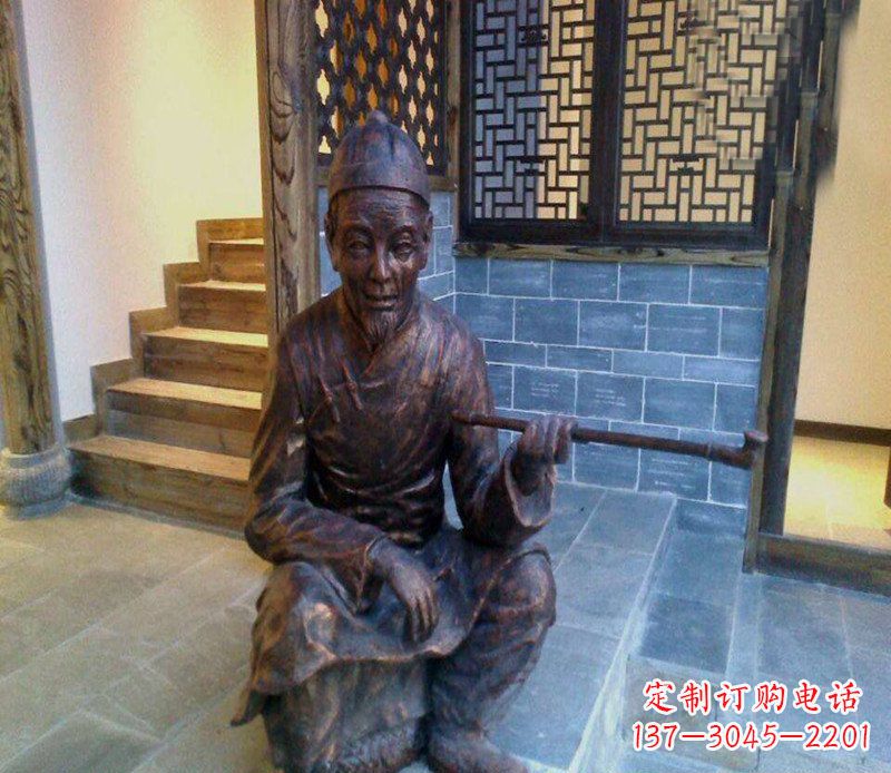 安徽铜雕店小二吸烟庭院人物雕塑
