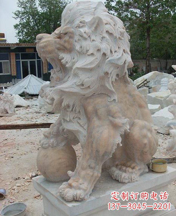 安徽晚霞红寺庙门口西洋狮子石雕