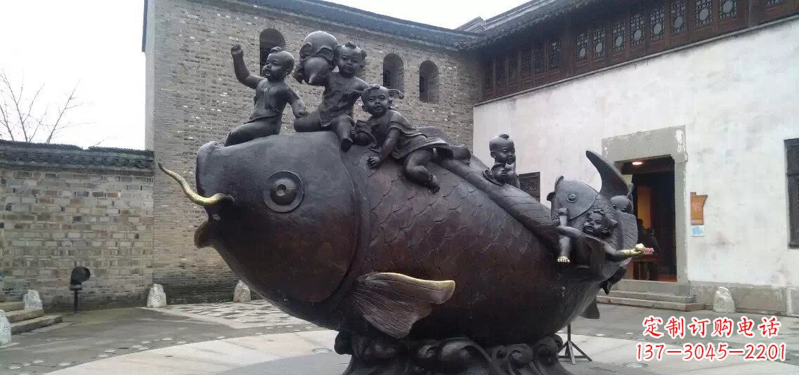 安徽小孩骑鱼铜雕