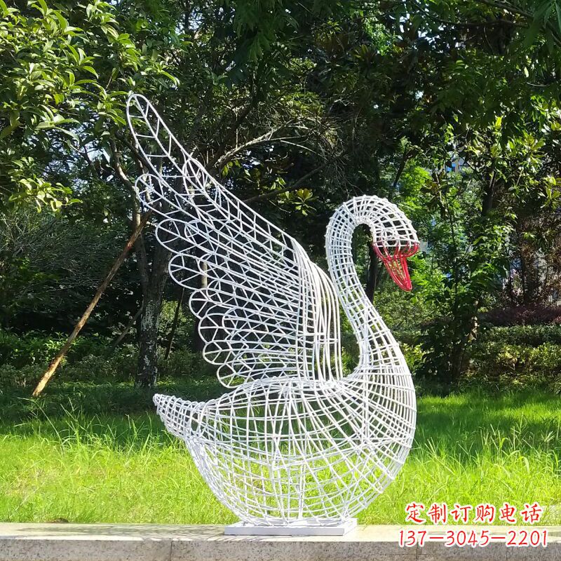 安徽展翅款网格天鹅雕塑(嘴部为实体)