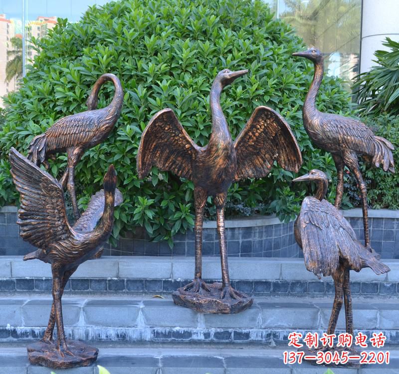 安徽展翅仙鹤雕塑