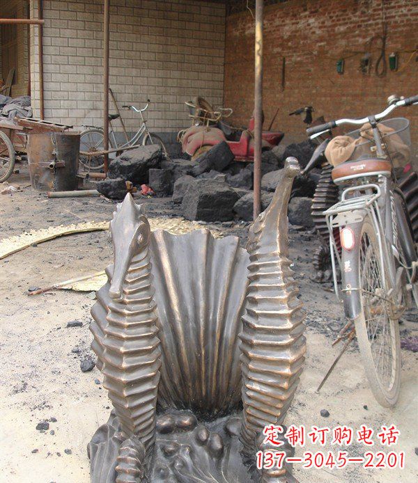 安徽铸铜海马小区动物铜雕